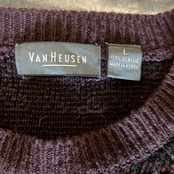 Sweater - Picture 2 of 2